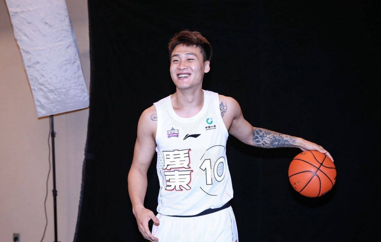 cba广东赵睿_cba广东赵睿个人资料