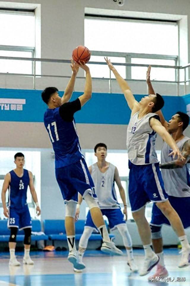 CBA球员训练与备战：他们的赛前准备