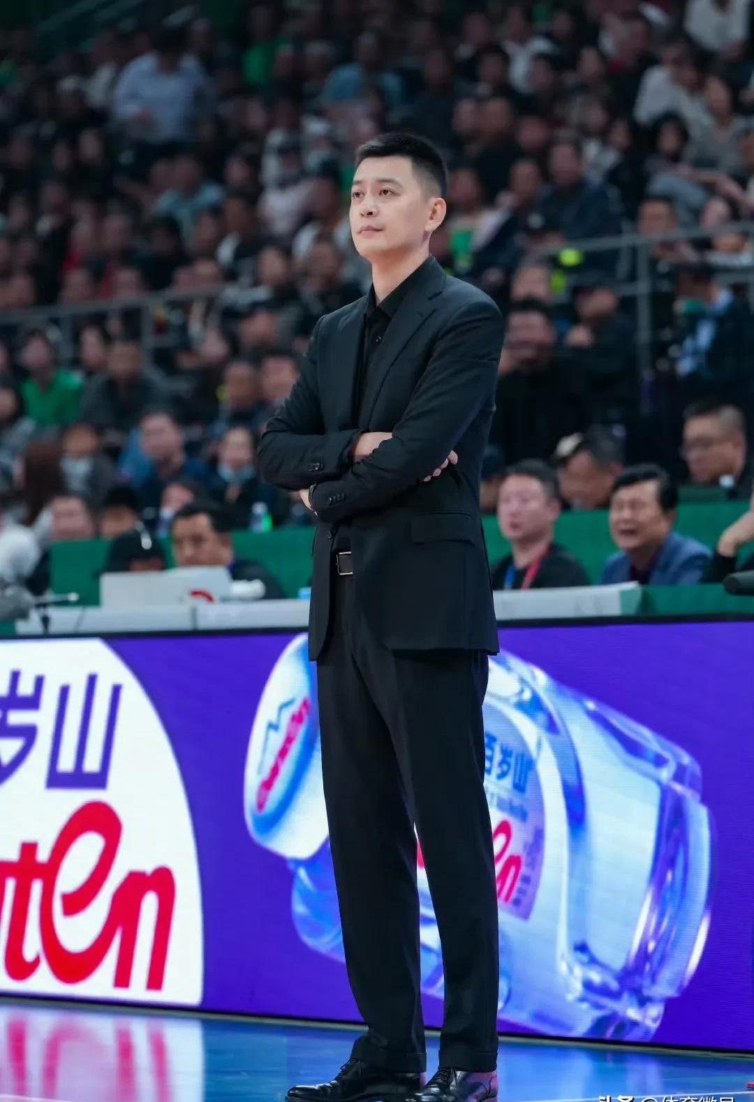 关于CBA优秀教练揭秘：如何打造强大球队的信息