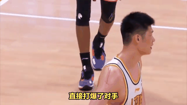 包含胡金秋在常规赛中多次砍下高分，表现出色的词条