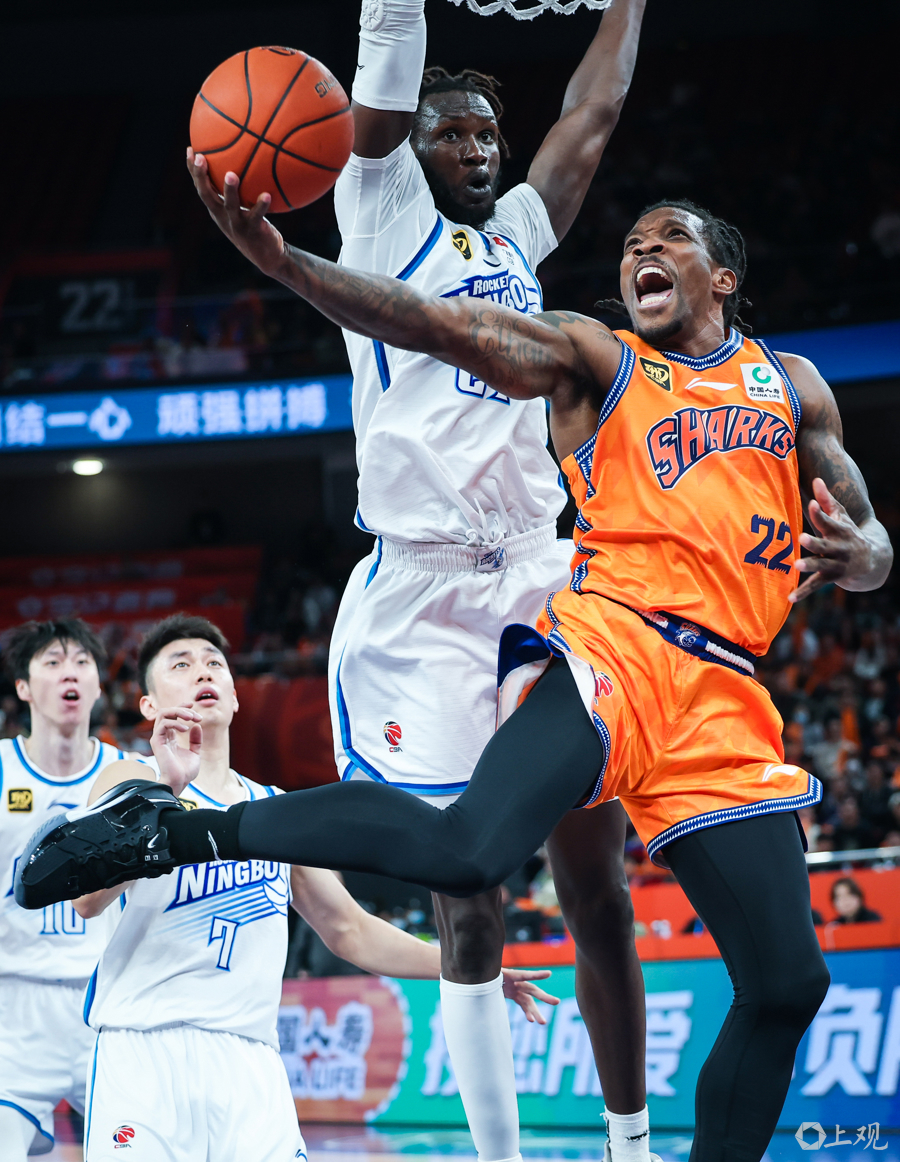 关于上海久事男篮引进潜力新星，期望培养未来核心的信息